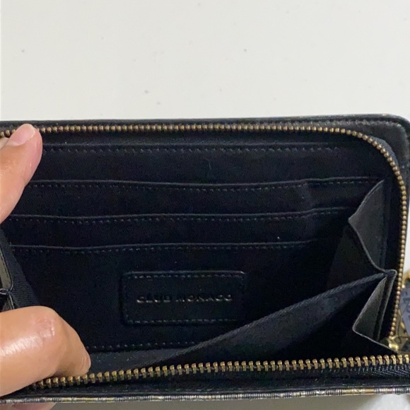 CLUB MONACO | Beverly wristlet - Picture 6 of 11